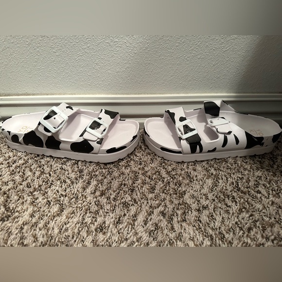 Yoki Shoes Cow Print Platform Foam Sandals Poshmark
